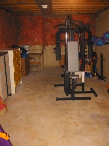 Finished basement with gypsum, finished floor and false ceiling